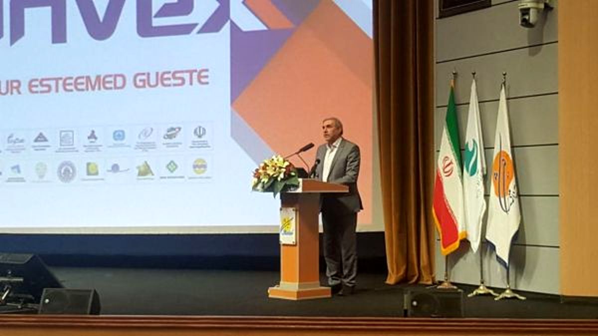 مشاور رئیس جمهور: اقتصاد ایران از لحاظ برخی شاخصها وضع مناسبی ندارد