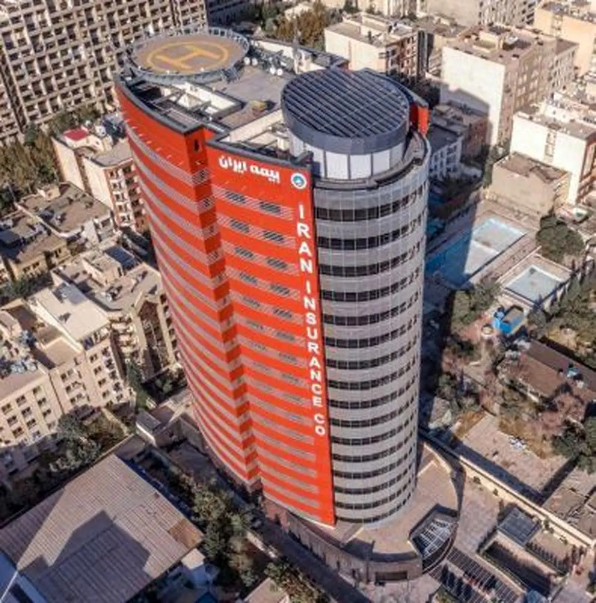 مانور امداد و نجات در شرایط بحران در ساختمان مرکزی بیمه ایران