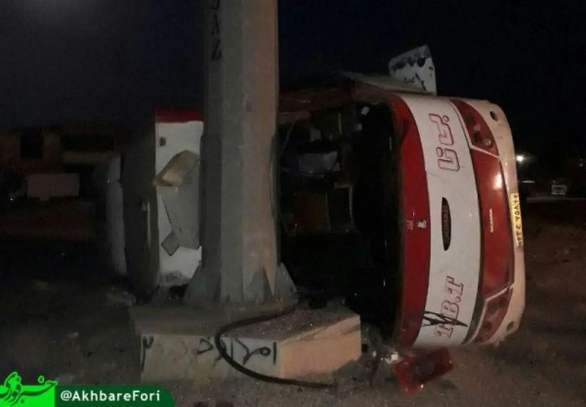 تصادف خونین اتوبوس در محور شاهین‌شهر ۱۴ مصدوم بر جای گذاشت