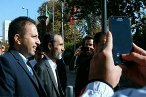 وکیل حمید بقایی به دو سال و نیم حبس محکوم شد