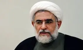 منتجب نیا:چطور نماینده زرتشتی می تواند آزادانه از تریبون مجلس استفاده کند، اما عضو شورای شهر نمی تواند؟