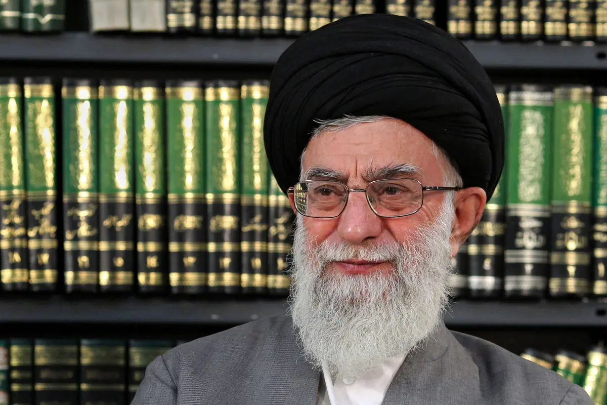 روايت رهبرانقلاب از سفر پياده مرحوم بحرالعلوم از نجف به كربلا و اهميت ايشان به مقوله شعر