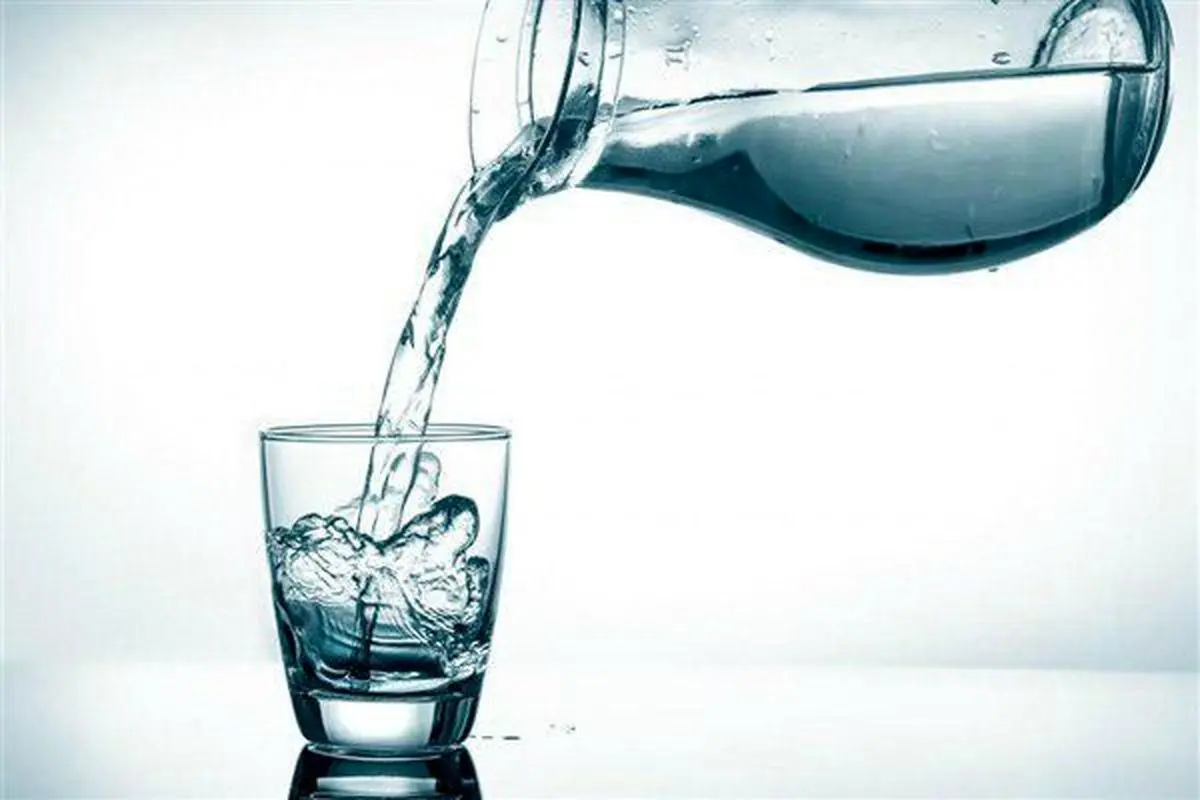 فواید نوشیدن آب در زمان آلودگی هوا