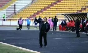 هواداران نگران ماشین سازى نباشند/ لیگ را با رتبه تک رقمى به پایان مى‌رسانیم