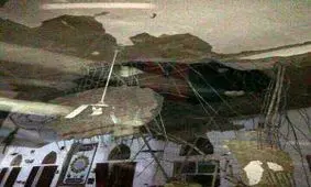 فرو ریختن مسجد تاریخی ابوحفصه در خانقین عراق بر اثر زلزله/عکس