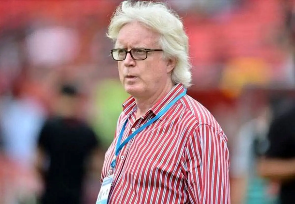 ابراز همدردی سرمربی استقلال با مردم کرمانشاه+عکس