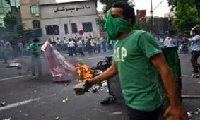 اعترافات تکان دهنده کارمند سفارت انگلیس در تهران در فتنه۸۸/با ستاد موسوی مستقیماً ارتباط داشتیم