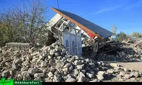 خانه ای که فقط یک در از آن باقی ماند