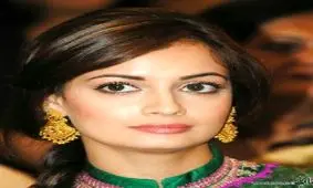 مراسم ازدواج و عکس هایی از همسر دیانا میرزا بازیگر سلام بمبئی