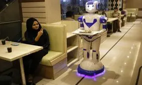 عکس / افتتاح نخستین رستوران روباتی در بنگلادش
