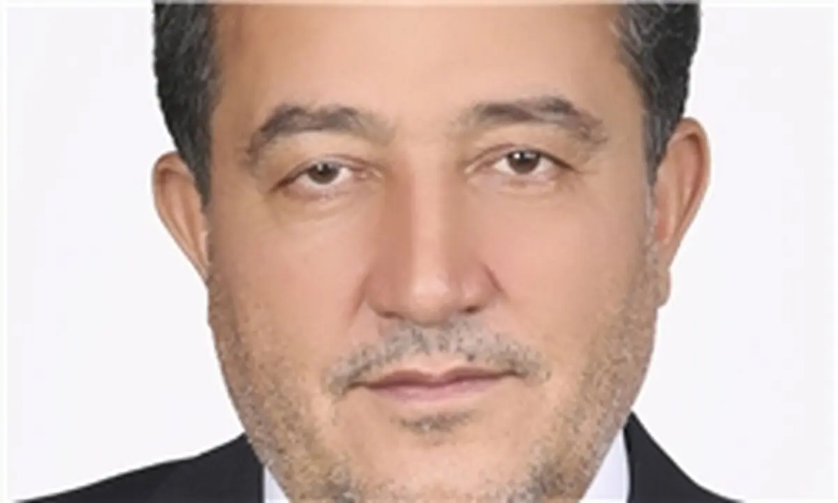 رسیدگی به زلزله‌زدگان از دست ستاد بحران خارج شده است/ ستادی که بحرانی شد