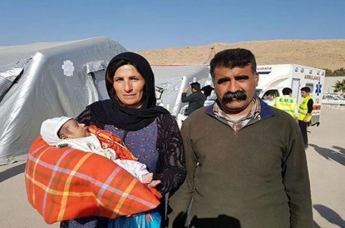 تولد معجزه در روز زلزله + تصویر