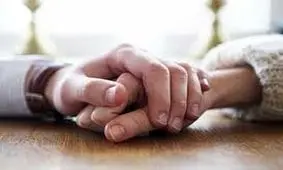 آقای محترم! به همسرت وفادار باش...