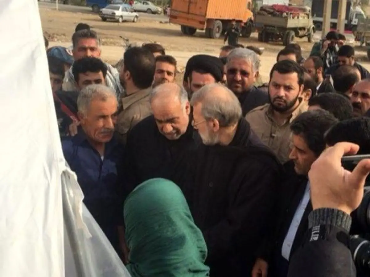 بازدید رئیس مجلس شورای اسلامی از بیمارستان‌ صحرایی پاسارگاد در مناطق زلزله‌زده