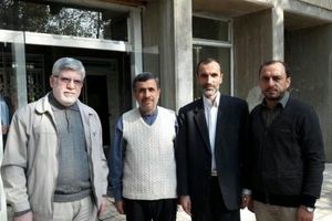 حمید بقایی و جوانفکر تحصن کردند/احمدی‎نژاد و مشایی به دوستان بست‌نشین خود پیوستند
