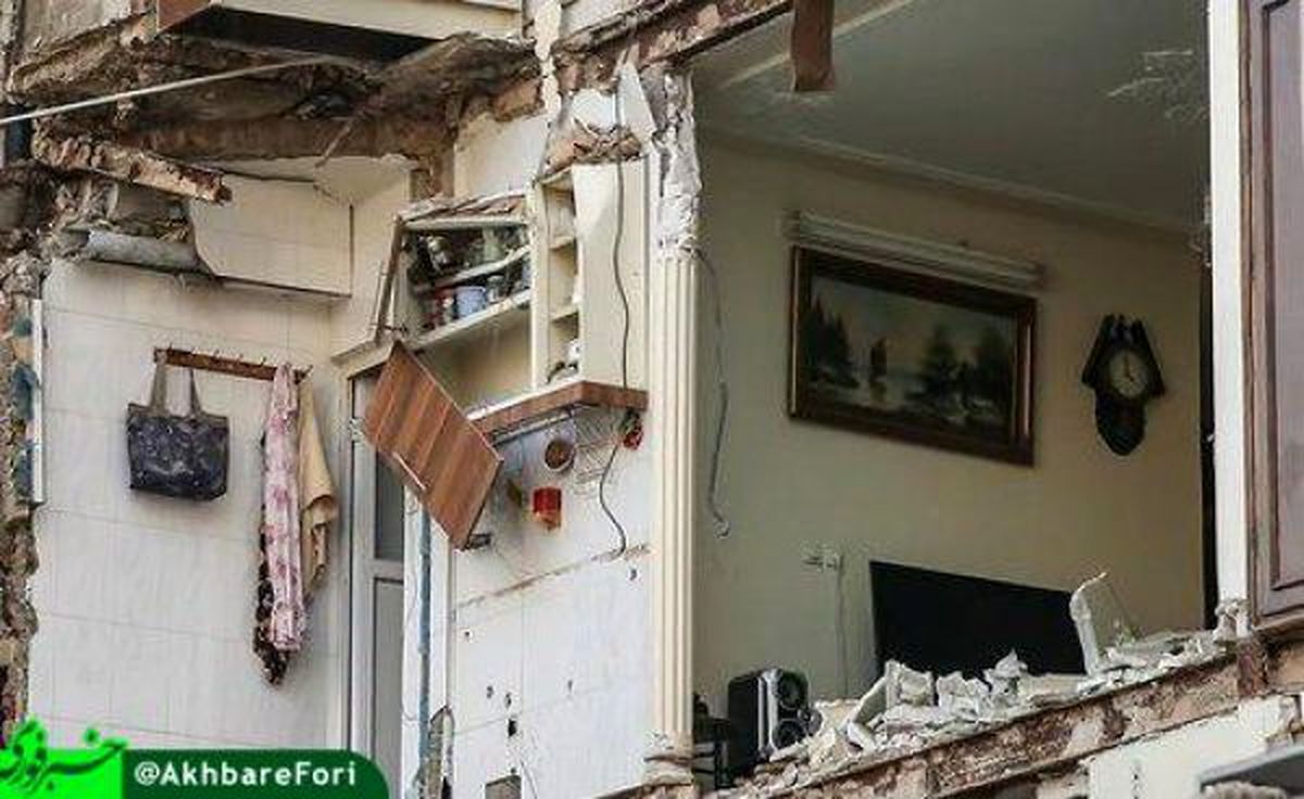 ریزش ساختمان 4 طبقه در خیابان کمیل تهران / زن 70 ساله جانش را از دست داد + تصاویر