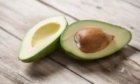 ۸ میوه کم‌قند