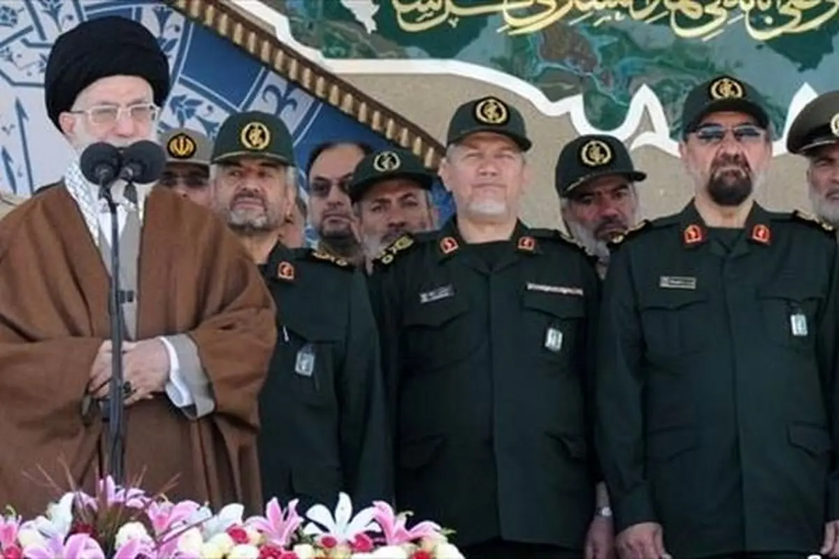 محسن رضایی شکست داعش و تکفیری ها را به محضر رهبر انقلاب تبریک گفت