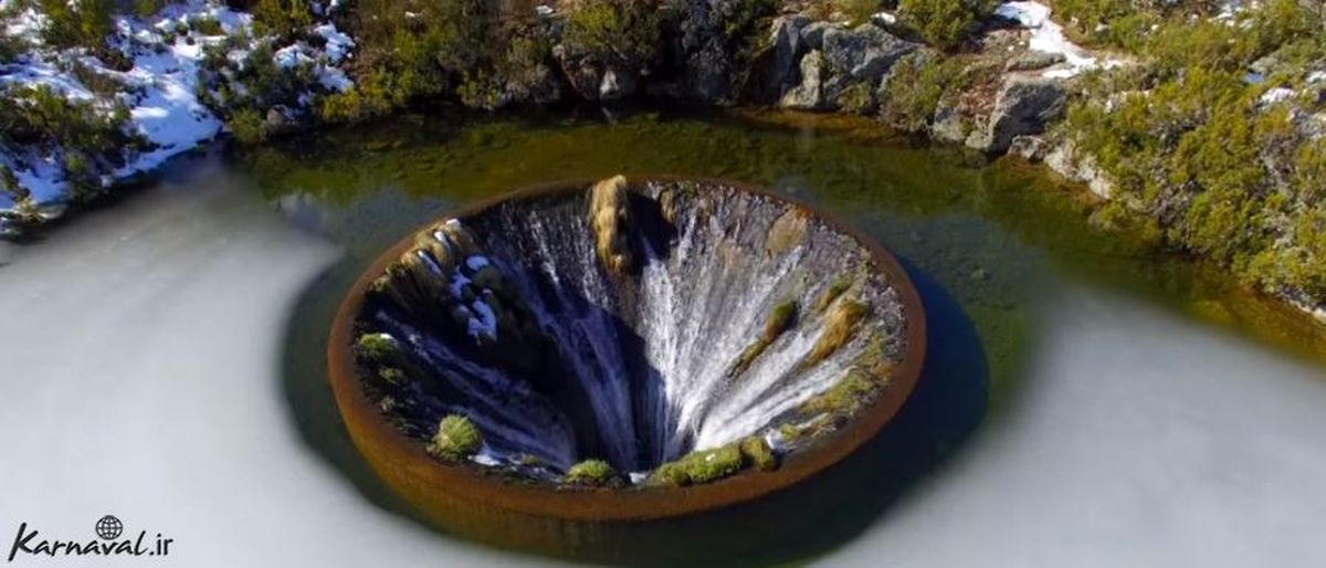 فیلم حفره ای عجیب در یکی از دریاچه های کشور پرتغال