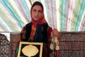 بانوی عشایری، قهرمان کیک بوکسینگ ایران را بشناسید/ از جنگیدن با خانواده تا قهرمانی در مسابقات