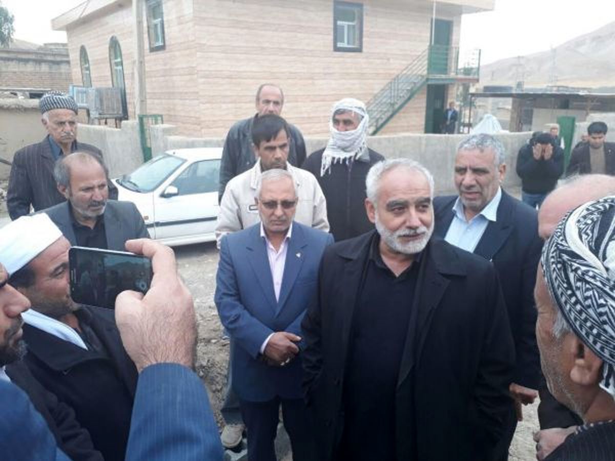 بازديد مديرعامل موسسه اعتباري کوثر از مناطق زلزله زده کرمانشاه