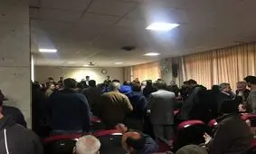 حراج سکه طلا و عجله مردم برای گران خریدن / گزارشی از ولع خرید سکه طلا در حراجی بانک کارگشایی/ مسئول حراج سکه از استقبال مردم شوکه شد