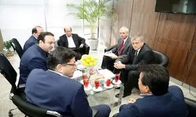 بازدید مدیران ارشد اُبِر بانک اتریش از بانک دی