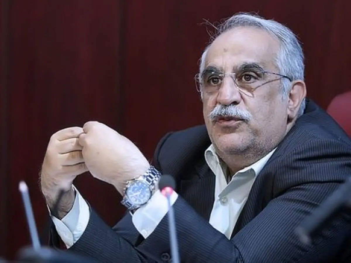 دردسرهای ابهامات قاچاق ۱۱۲۸ کانتینر قاچاق برای گمرک و وزارت اقتصاد / کرباسیان به رئیس جمهور توضیح داد