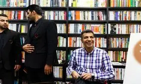 اقدام خیرخواهانه فردوسی‌پور برای کمک به زلزله‌زدگان کرمانشاه+عکس