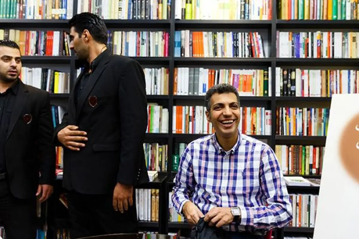 اقدام خیرخواهانه فردوسی‌پور برای کمک به زلزله‌زدگان کرمانشاه+عکس