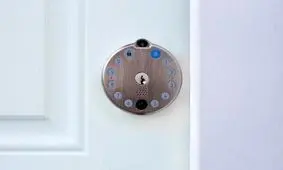 قفلی که از راه دور صاحبخانه را از دزدی باخبر می کند