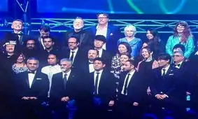 نوید محمدزاده بازهم جایزه گرفت