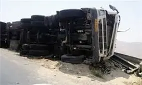 برخورد 2 تریلی در محور زنجان ـ قزوین با یکدیگر
