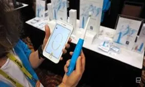 اختراع یک مسواک که تمیزی دندان شما را کنترل می کند