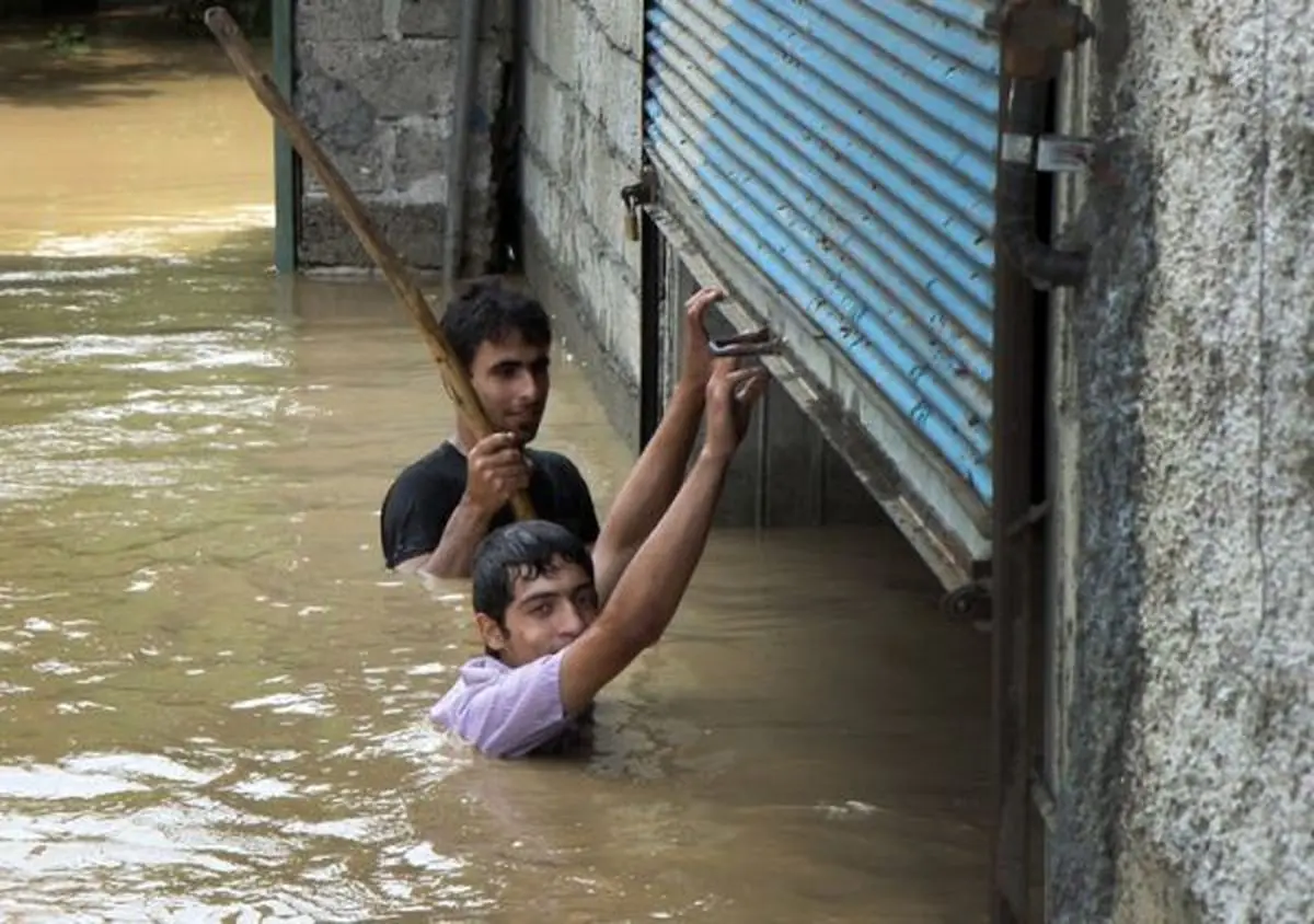 بیش از ۳۱ میلیارد ریال تسهیلات به سیل زدگان لنگرود پرداخت شد