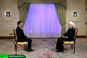 نور بنفش در گفت‌وگوی تلویزیونی روحانی+عکس