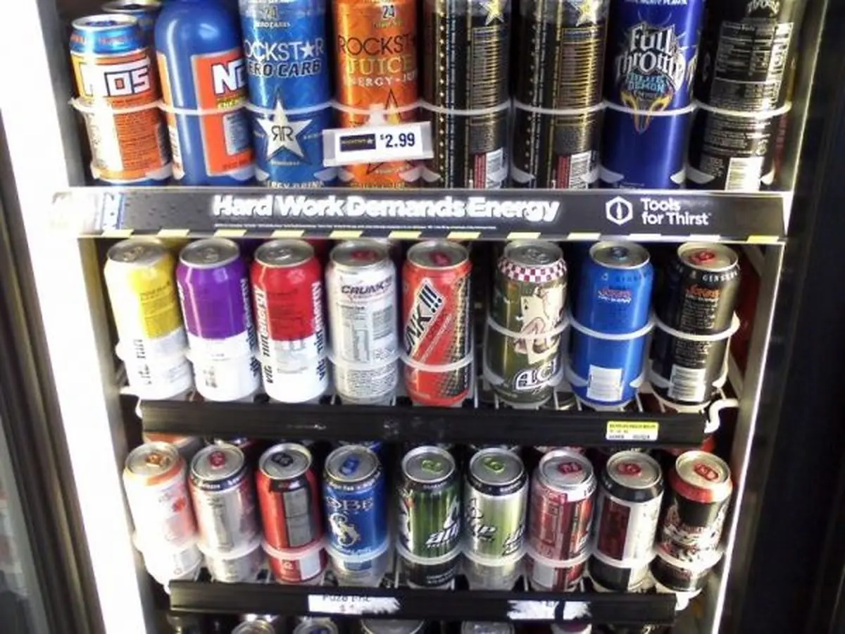 تاثیر منفی نوشابه های انرژی زا بر سلامت روان و افزایش فشارخون