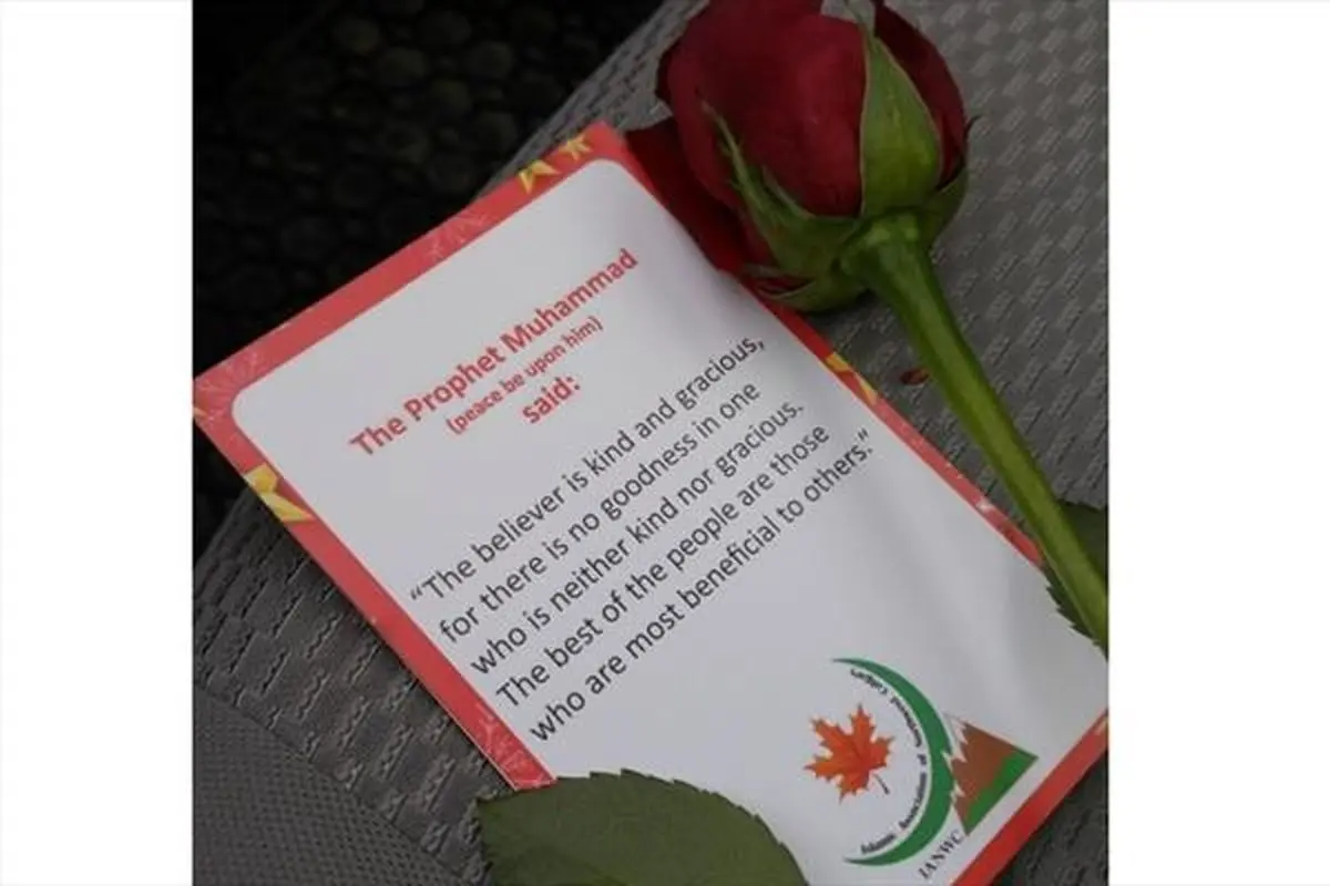 هدیه جالب مسلمانان به مسیحیان کانادا به مناسبت کریسمس