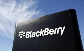 آشتی‌کنان تلخ بلک‌بری با نوکیا با یک چِک ۱۳۷ میلیون دلاری