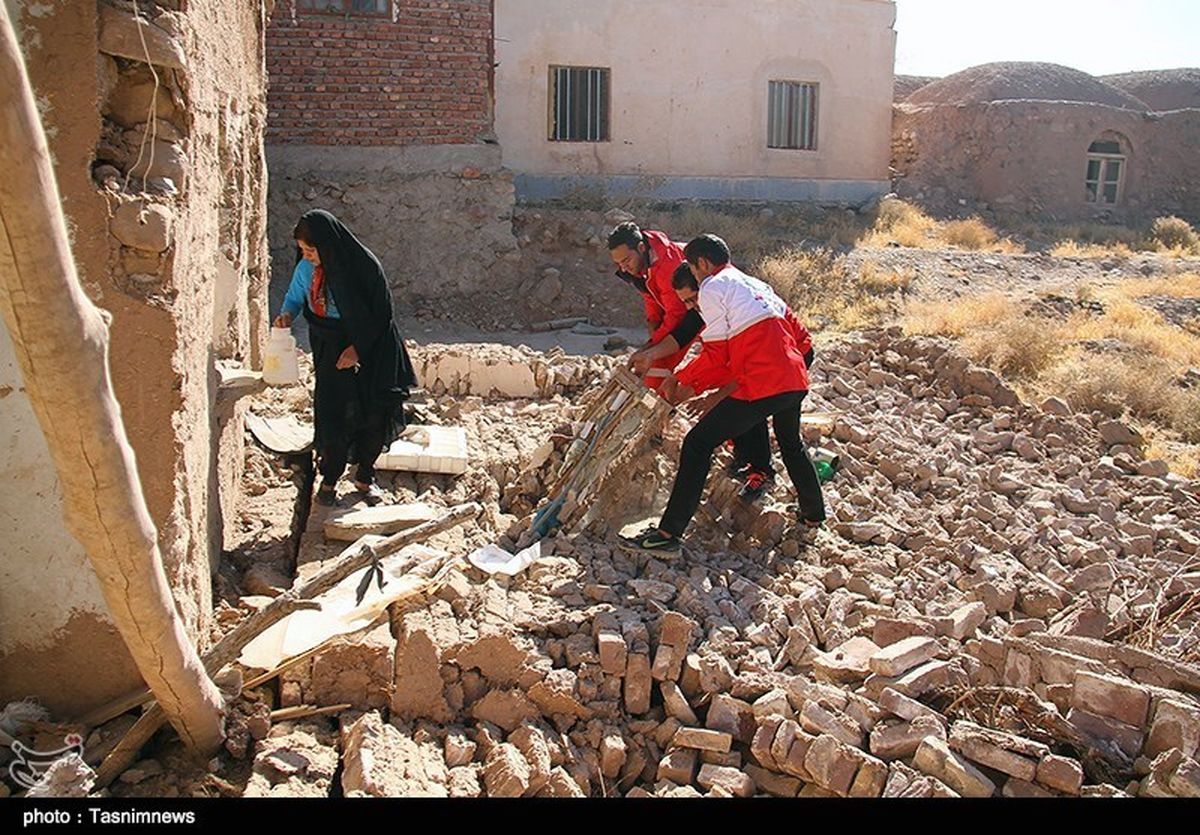 اسکان موقت ۹۹۰ زلزلهزده کرمان تا صبح امروز/ ۱۹۸ چادر انفرادی در مناطق زلزلهزده توزیع شد