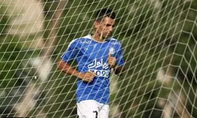ستاره ناراضی استقلال مصدوم شد و تمرین را ترک کرد