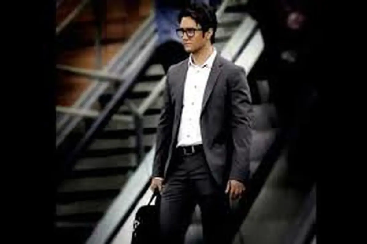 شاهرخ استخری خلبان شد!