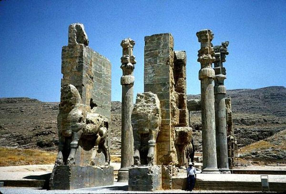 مسقفشدن کاخهای هخامنشی پاسارگاد با همکاری ایتالیاییها