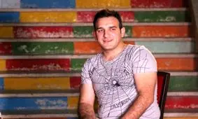 در فینال دو مورد از شوخی‌هایم را بچه 8 ساله برادرم به من یاد داد/شک نکنید قصد و غرض استندآپ‌ها، خنداندن مردم بوده