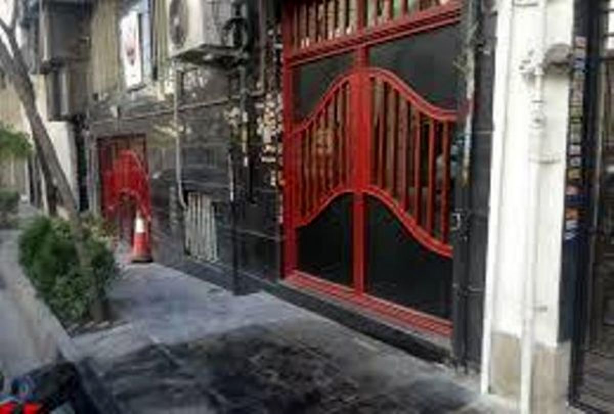 بازداشت 2 عامل آتش‌زدن درِ باشگاه پرسپولیس