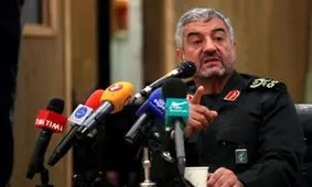 فرمانده سپاه: امنیت در مرزهای کشور با اقتصاد گره خورده است / کودتا علیه انصارالله یمن در نطفه خفه شد