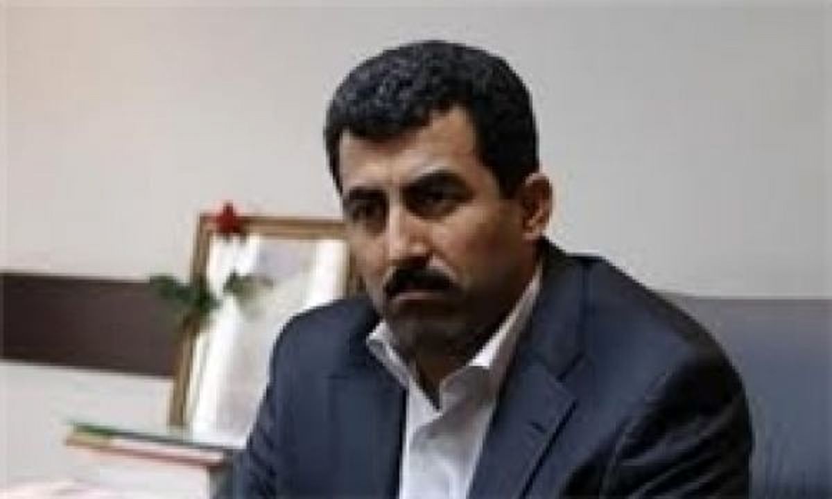 رئیس کمیسیون اقتصادی مجلس: اخذ مالیات از سود سپرده ها در سال 97 /کشور باید با واقعیتهای اقتصادی اداره شود، نه با رفتارهای پوپولیستی