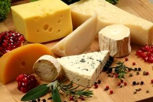 برای حفظ سلامت قلب پنیر مصرف کنید