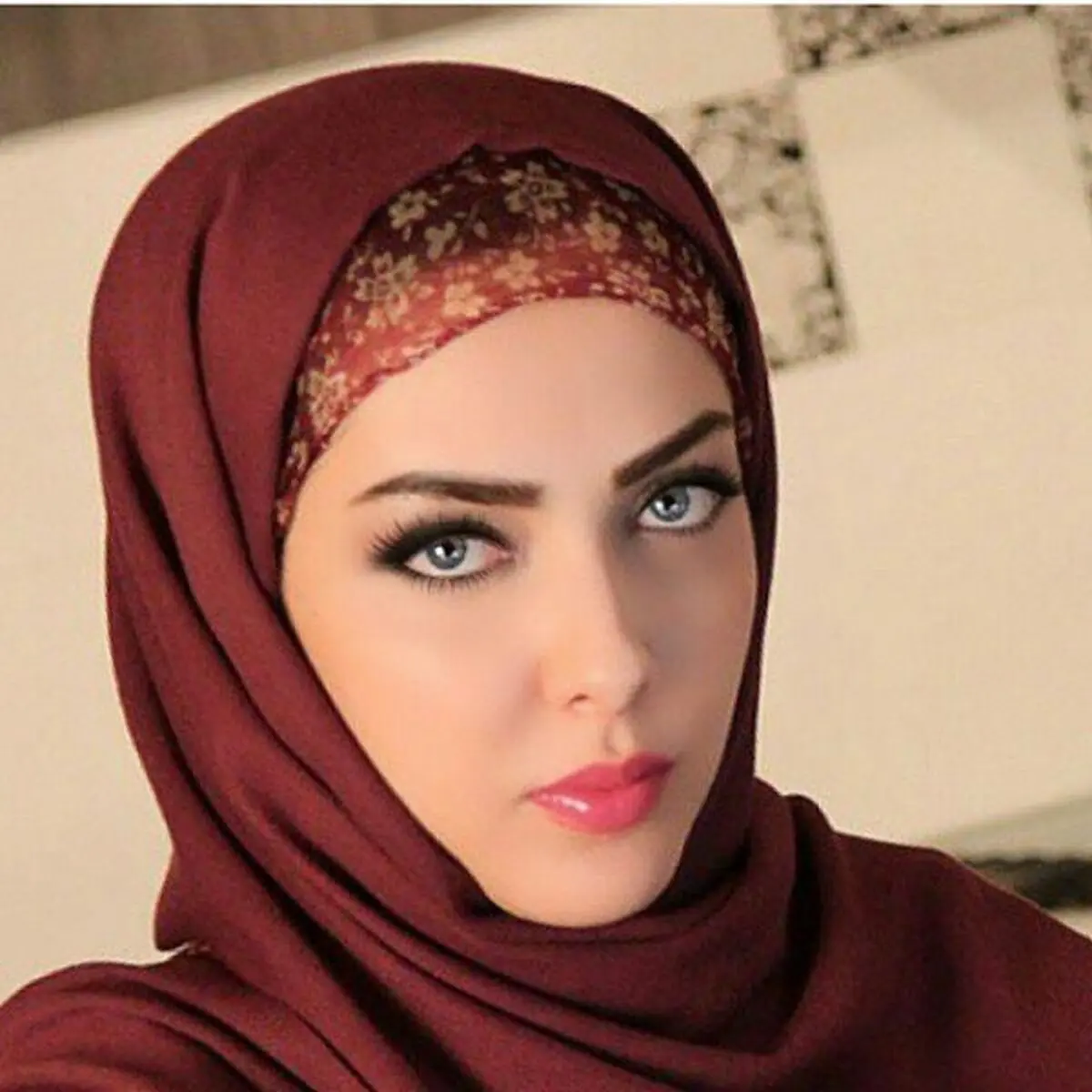 انتقاد لیلا اوتادی به عادل فردوسی پور