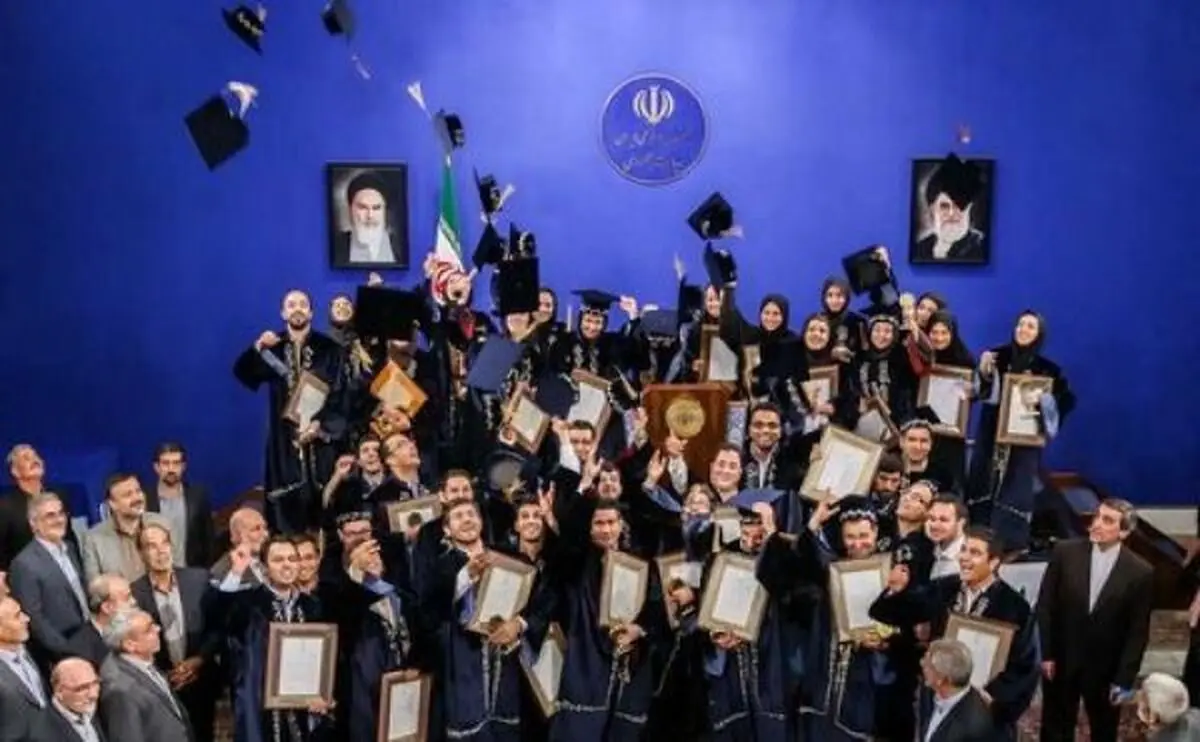 نظرخواهی; امروزه بزرگترین مشکل دانشجویان چیست؟/به نظر شما رفاه اجتماعی آنها در دانشگاه تامین است؟